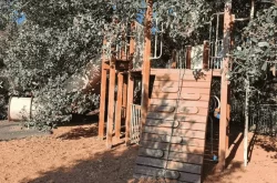 Berry Island Reserve 250x165