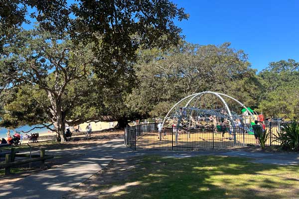 Balmoral Beach Playground Outside