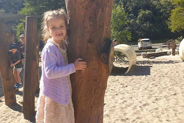 bobbin head playground balancing