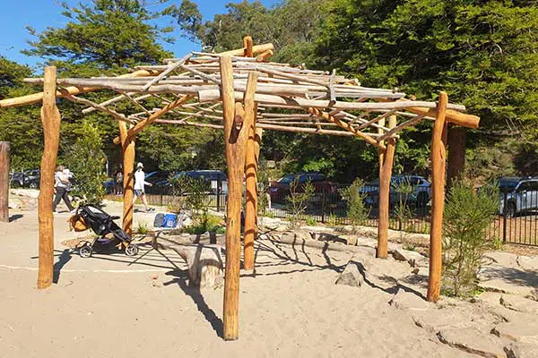 bobbin head playground snacks